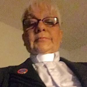 Meet your Posher, Gladys